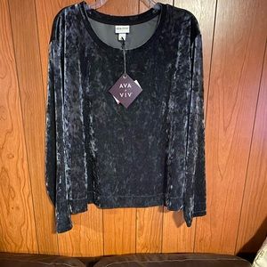 NWT AVA - Crushed velvet like sweatshirt